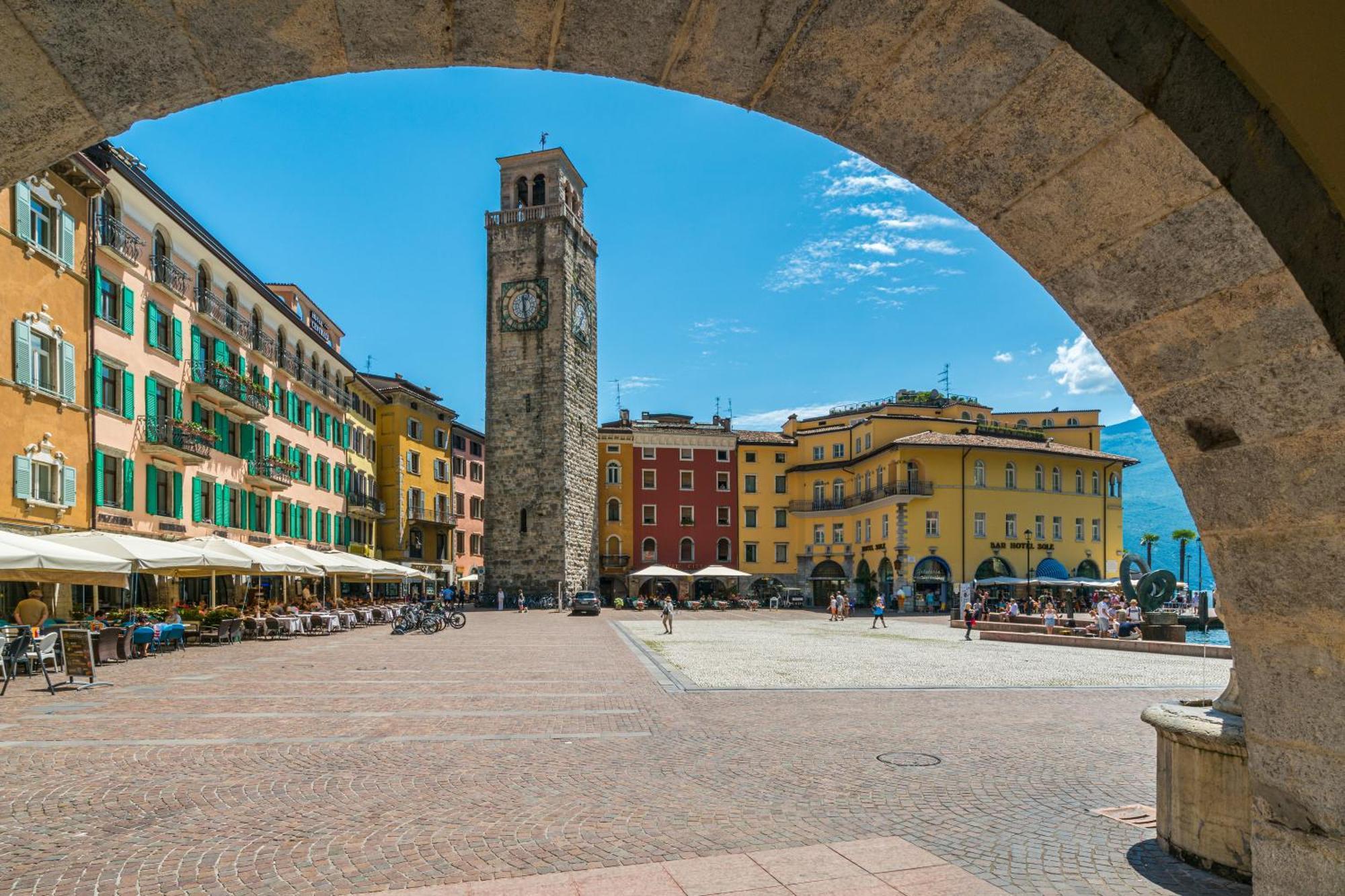 Lake View Historical Center Apartment - Happy Rentals Riva del Garda Eksteriør bilde